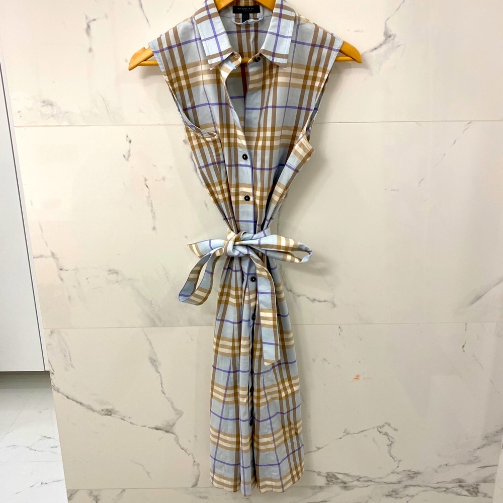 Burberry classic light blue sleeveless wrap dress